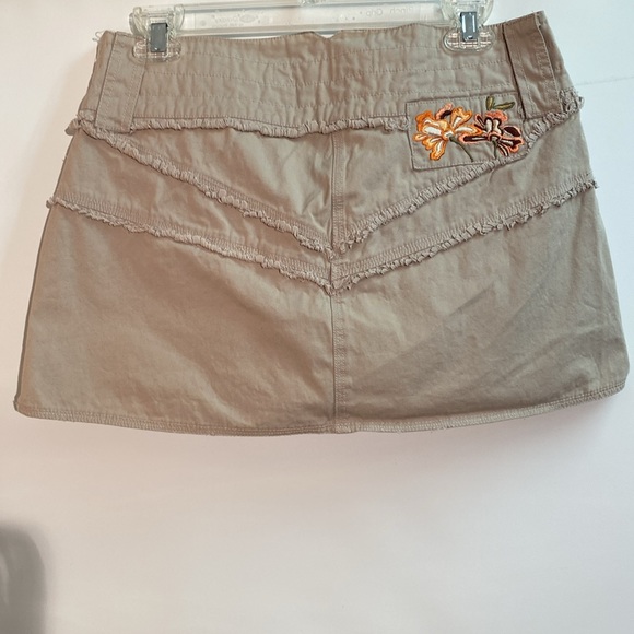 Nice Concept - beige mini skirt. Size M - Picture 2 of 8